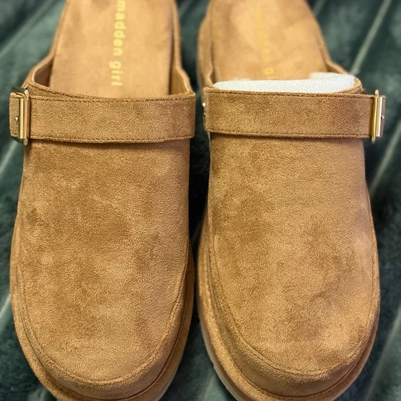 Madden Girl Tan Suede Slip-On Clogs - Picture 4 of 5
